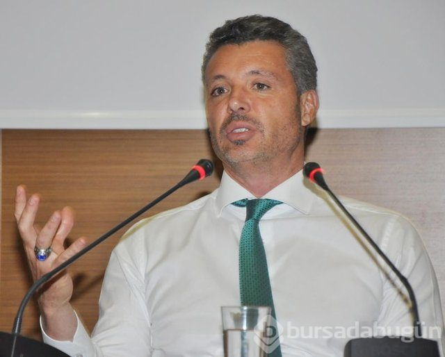 Sadettin Saran ile Emina Jahovic birbirlerini takip etmeye başladı!
