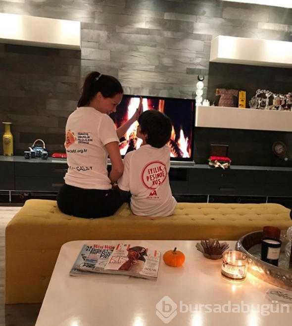 Üç kişilik sarayım: Ebru ve iki oğlu burada yaşıyor
