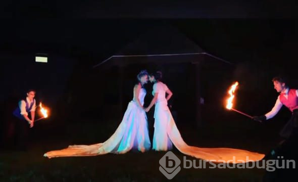Düğünde davetlilere şok!

