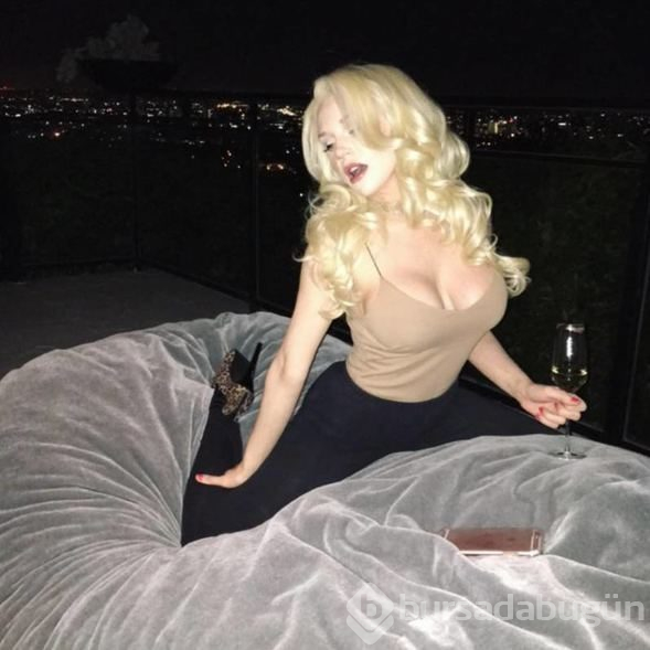 Courtney Stodden bu kez tamamen çırılçıplak
