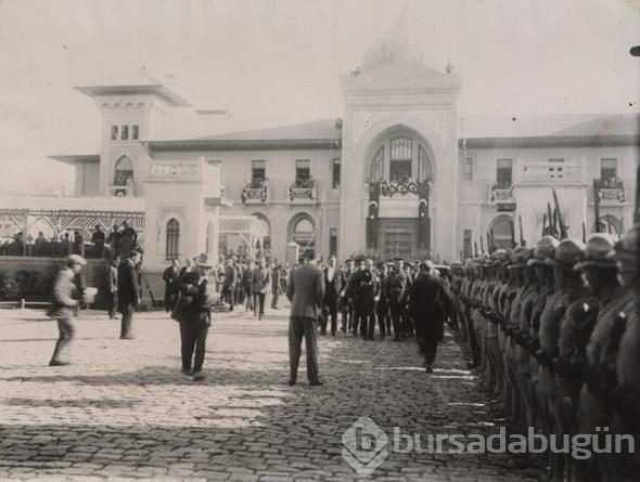 İşte arşivlerdeki az bilinen Atatürk fotoğrafları!