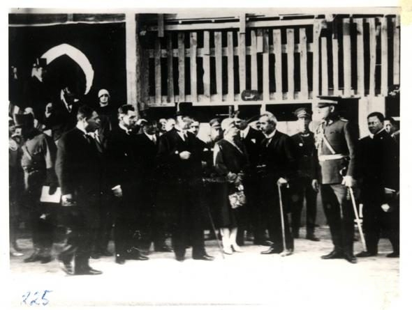İşte arşivlerdeki az bilinen Atatürk fotoğrafları!
