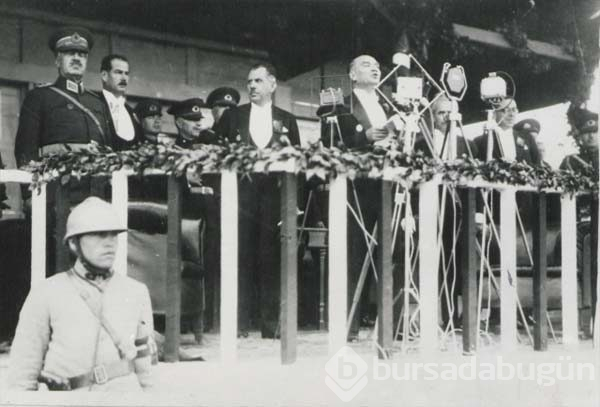 Genelkurmay arşivlerinden az bilinen Cumhuriyet fotoğrafları paylaşıldı
