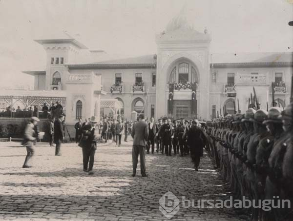 Genelkurmay arşivlerinden az bilinen Cumhuriyet fotoğrafları paylaşıldı
