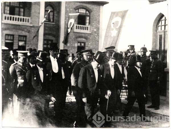 Genelkurmay arşivlerinden az bilinen Cumhuriyet fotoğrafları paylaşıldı

