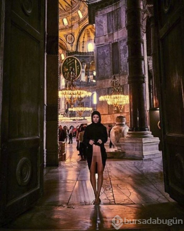 Ayasofya'da çıplak poz veren manken konuştu
