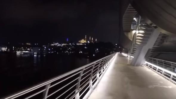 Norveçli fenomen İstanbul Metrosu'na hayran kaldı
