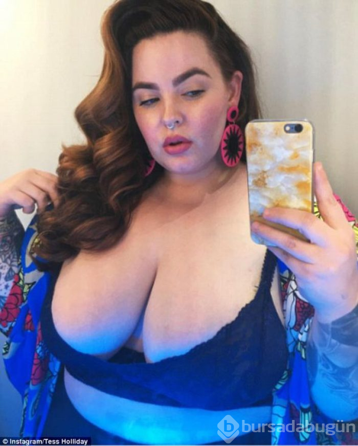 Tess Holliday'in Halloween kostümü olay oldu!

