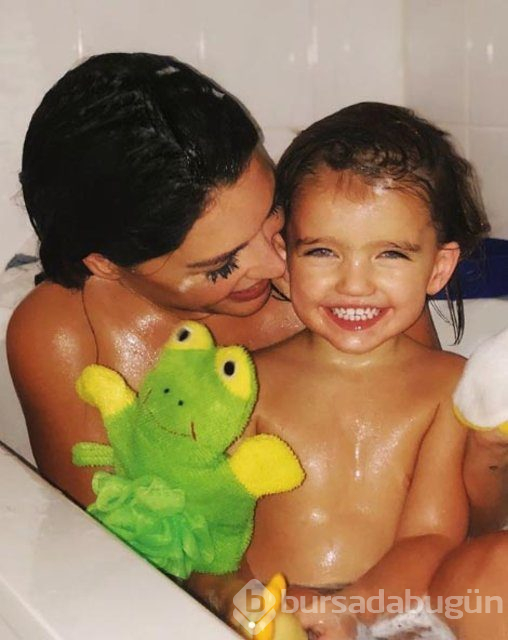 Yolanthe Cabau'nun oğlu Xess Xava Sneijder ile eğlenceli anları

