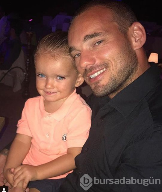 Yolanthe Cabau'nun oğlu Xess Xava Sneijder ile eğlenceli anları
