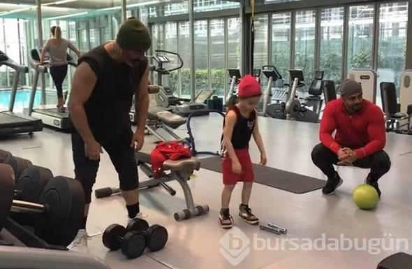 Cem Yılmaz 10 ayda 20 kilo verdi
