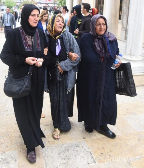 Nazar Nur Kaya son yolculuğuna uğurlandı! Annesini Acun Ilıcalı teselli etti
