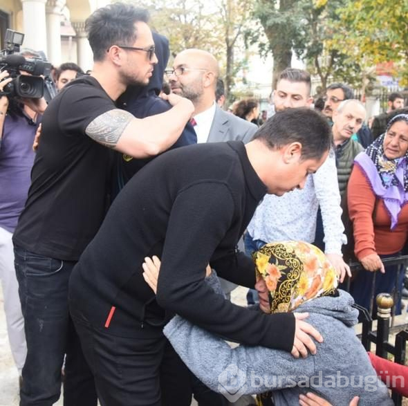 Nazar Nur Kaya son yolculuğuna uğurlandı! Annesini Acun Ilıcalı teselli etti
