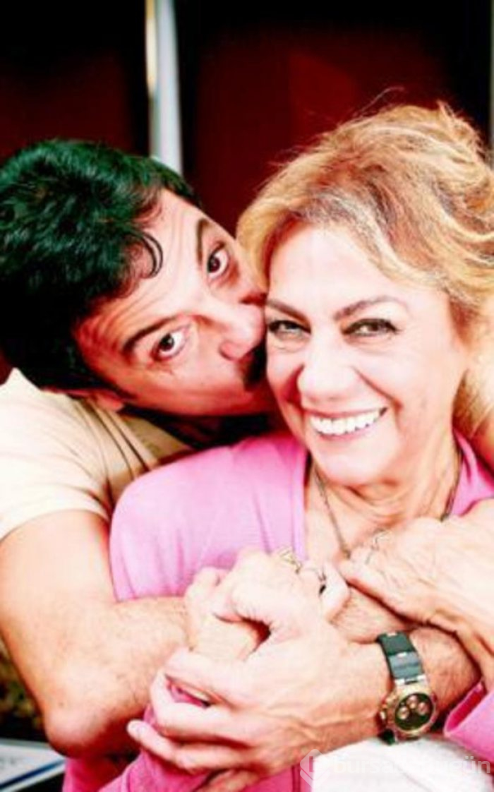 İşte Can Yaman'ın annesi: Görenleri şaşırttı