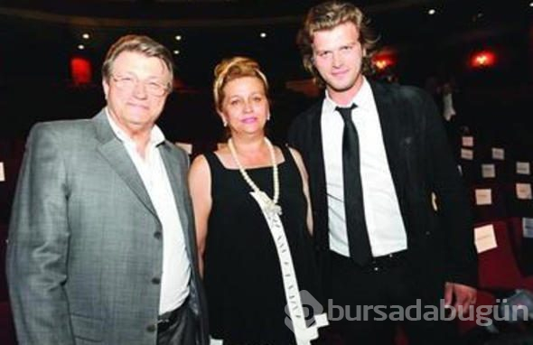 İşte Can Yaman'ın annesi: Görenleri şaşırttı