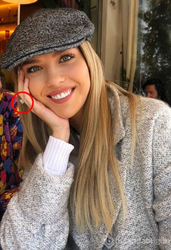 Yasemin Şefkatli İdo'nun evine taşındı 
