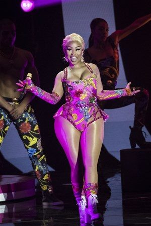 Nicki Minaj sahneyi salladı
