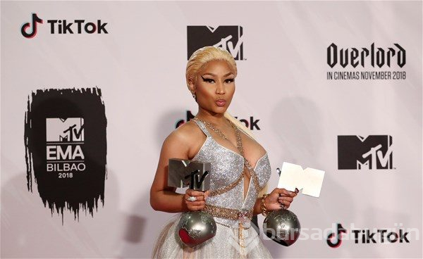 Nicki Minaj sahneyi salladı
