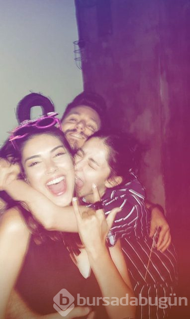 Deniz Baysal ile Barış Yurtçu nişanlandı
