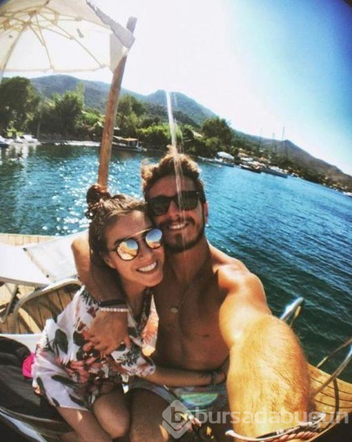 Deniz Baysal ile Barış Yurtçu nişanlandı
