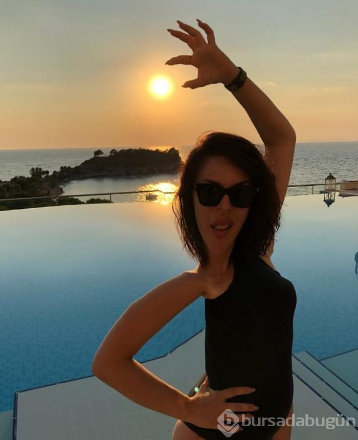 Özge'den photoshop iddialarına cevap
