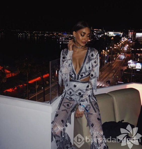 Dilan Çiçek Deniz Instagram'da neler paylaşıyor?
