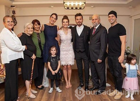 Deniz Baysal ile Barış Yurtçu'nun nişanından yeni fotoğraflar
