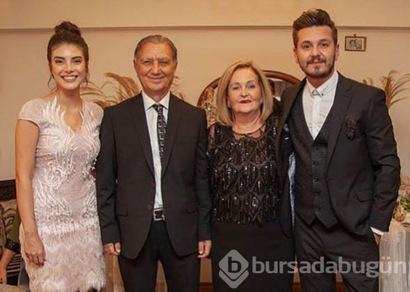 Deniz Baysal ile Barış Yurtçu'nun nişanından yeni fotoğraflar
