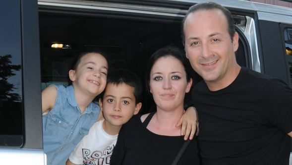 İşte ünlülerin eşleri
