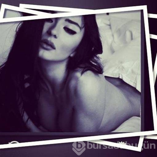 Cansu Taşkın'dan olay bornozlu poz!
