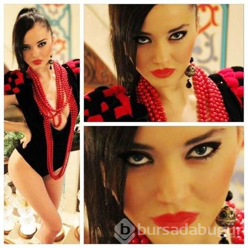 Cansu Taşkın'dan olay bornozlu poz!
