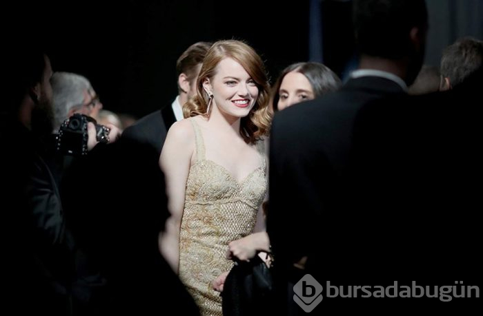 30. yaşına özel Emma Stone'un güzellik evrimi