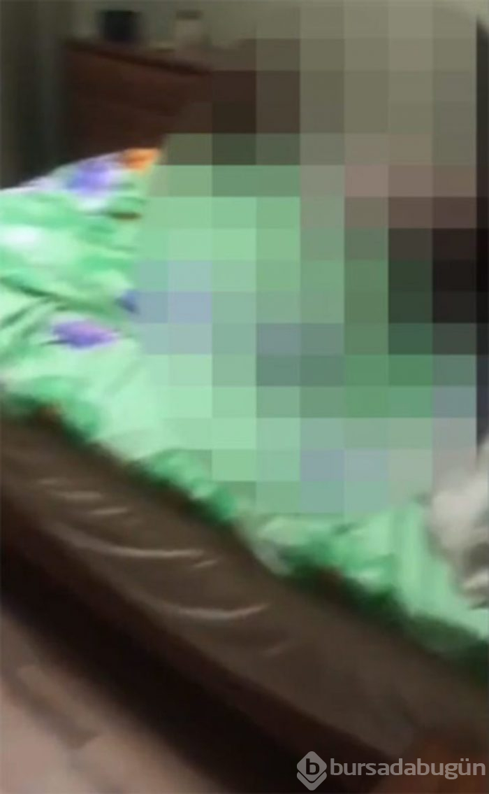 Yan odadan gelen seslere uyandı! Karısıyla kardeşini aynı yatakta yakaladı