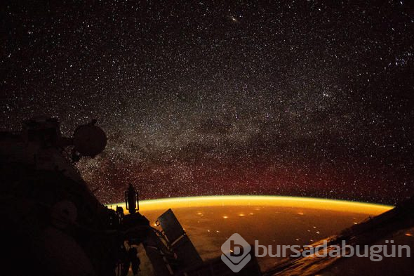 NASA, turuncu Dünya fotoğrafı paylaştı
