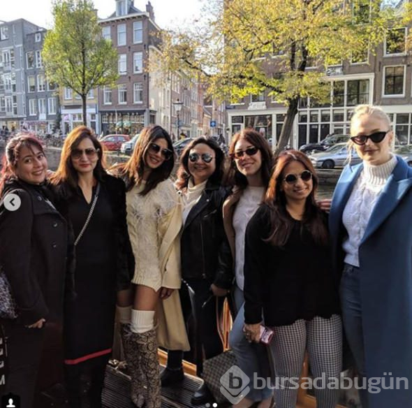 Pijamayla bekarlığa veda
