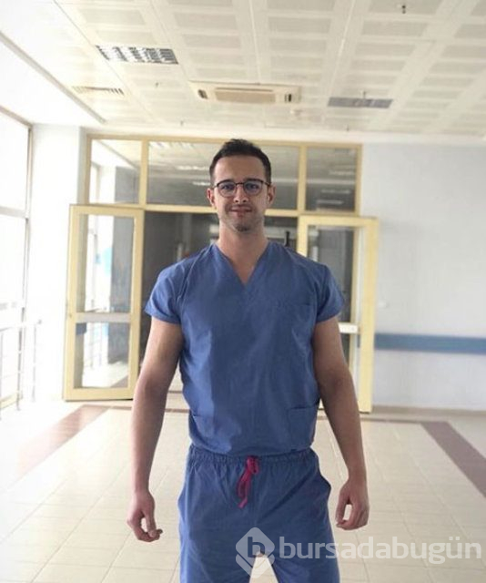 Sosyal medyanın fenomen erkek doktorları
