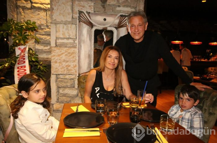 Şarkıcı Neco eşini darp etti iddiası