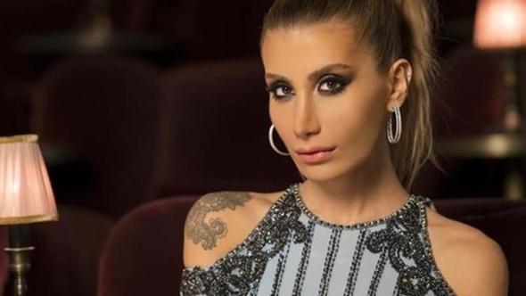 Demet Akalın'dan canlı yayında kafa karıştıran sözler
