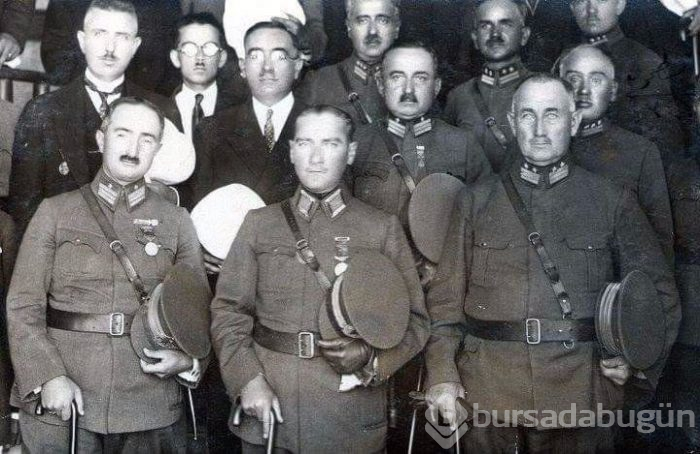 Atatürk'ün cumhuriyetle ilgili sözleri (Bugün bile yolumuzu aydınlatan 20 sözü)