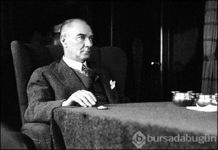 Atatürk'ün cumhuriyetle ilgili sözleri (Bugün bile yolumuzu aydınlatan 20 sözü)