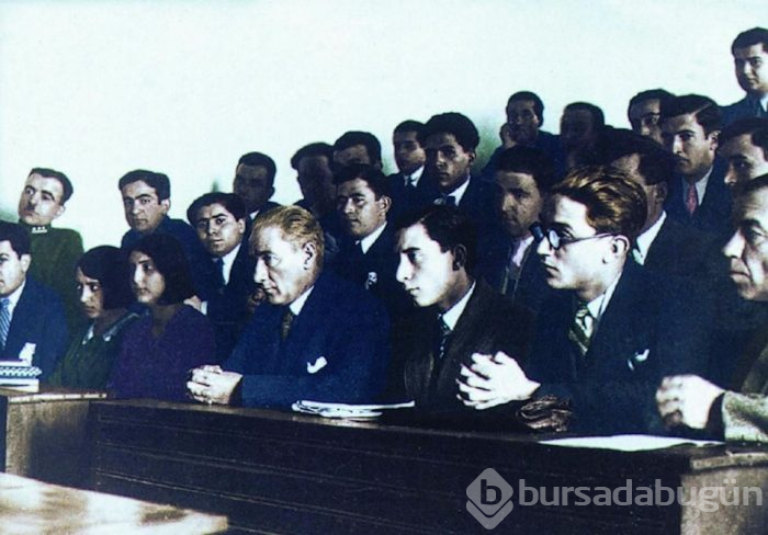 Atatürk'ün cumhuriyetle ilgili sözleri (Bugün bile yolumuzu aydınlatan 20 sözü)
