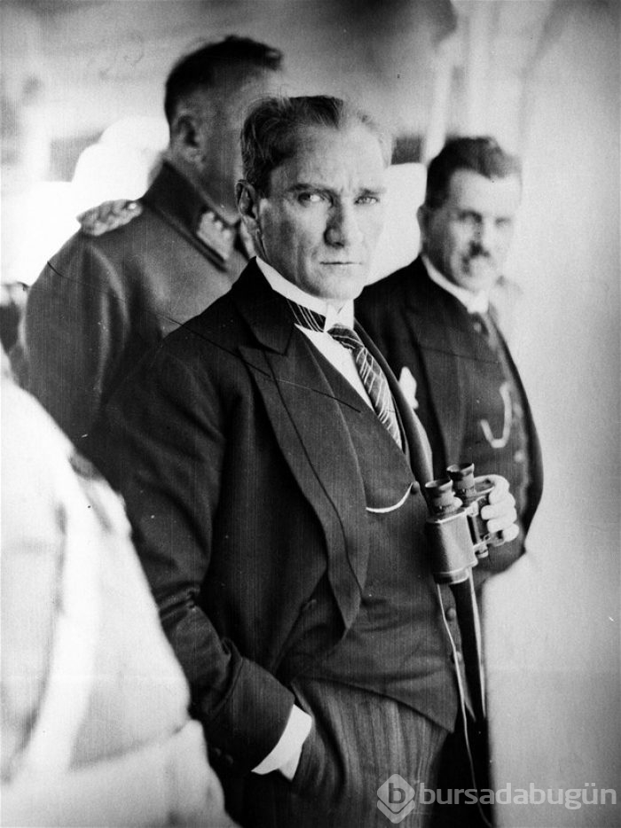 Büyük komutan Atatürk 80 yıldır özlemle anılıyor