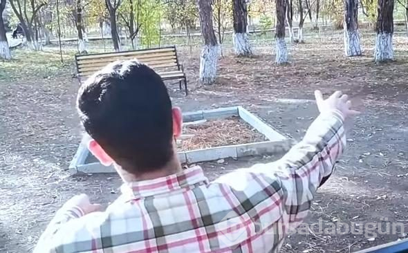 '3700 yılından geldim' dedi, bu cihazı gösterdi
