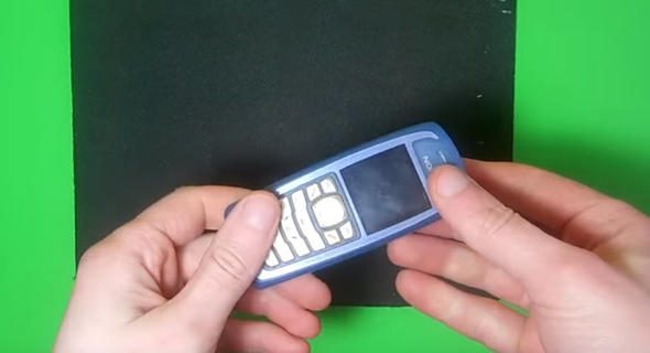 Rus mühendis eski Nokia telefonunu öyle bir şeye dönüştürdü ki...
