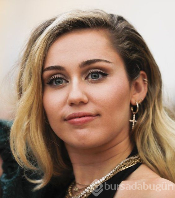 Miley Cyrus'un evi yandı
