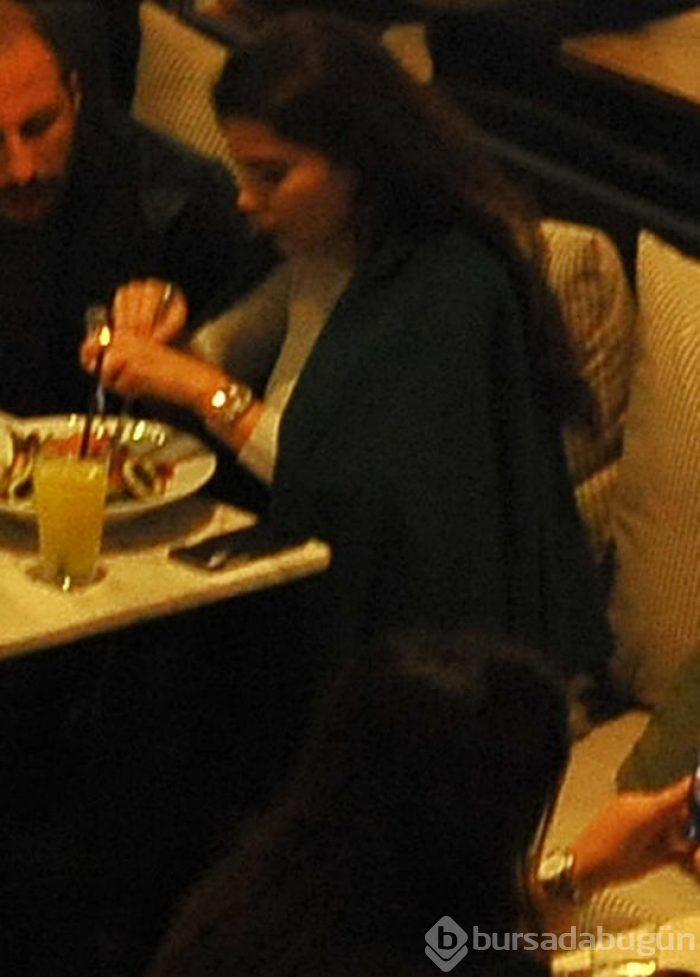 Adı Mustafa Sandal ile anılıyordu... Tanışma faslında bitti

