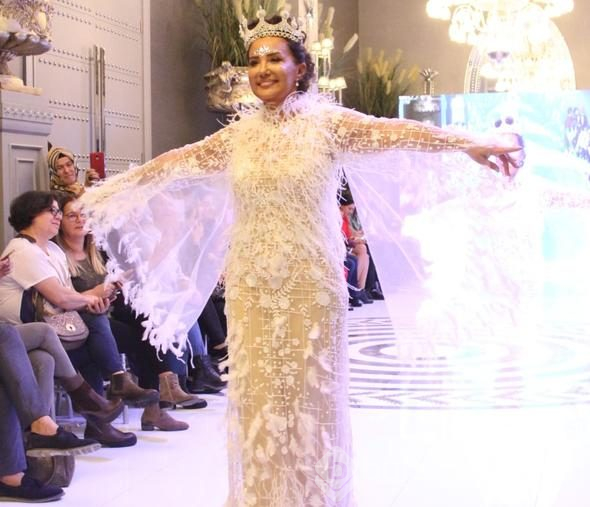 Bahar Öztan gelin oldu
