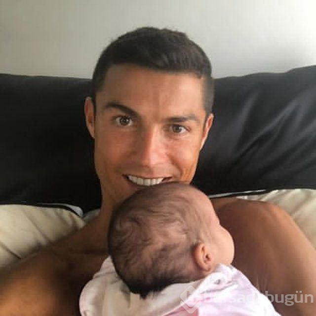 Cristiano Ronaldo: İyi ki doğdun prenses
