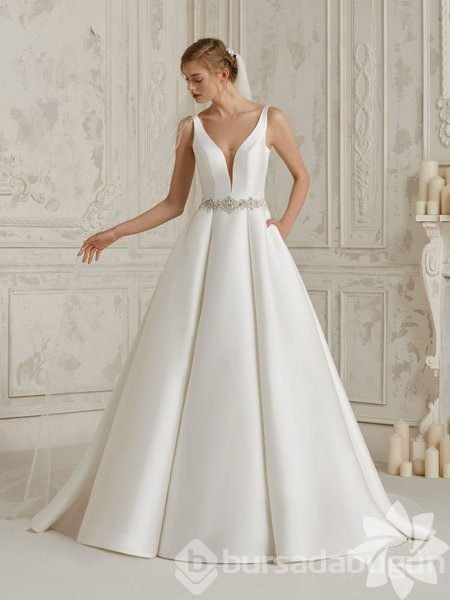 Pronovias 2019 gelinlik koleksiyonu
