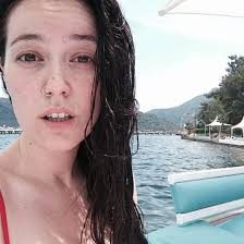 Pelin Akil`in bebeği göründü
